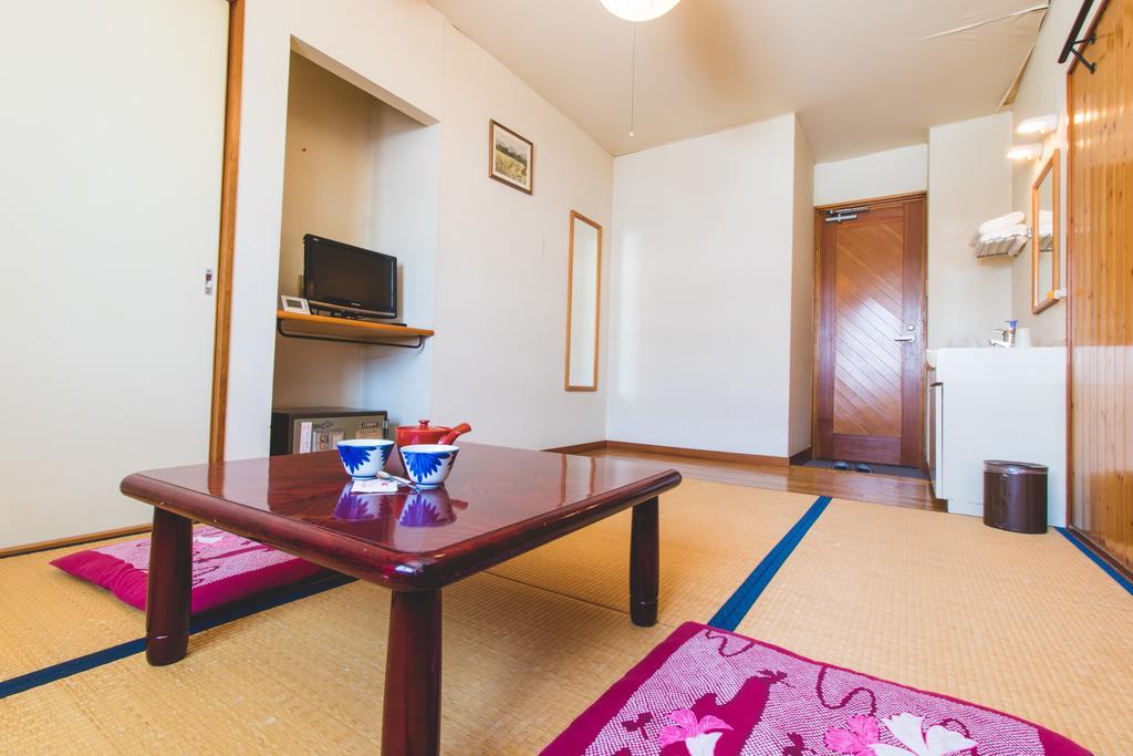 Hotel Silverhorn Мёко Экстерьер фото